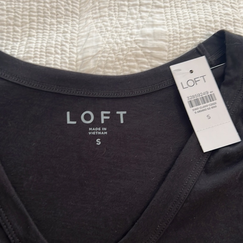 NWT LOFT muscle tank with ruching - Picture 4 of 8